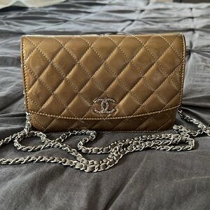 ✨ Chanel Patent Quilted Brilliant WOC Champagne ✨
